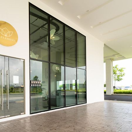 Amber Cove Premier Suites Melaka Eksteriør bilde